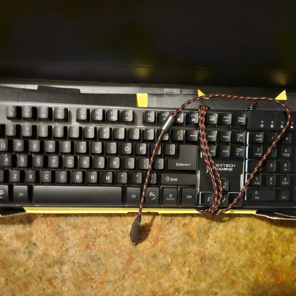 GAMING KEYBOARD